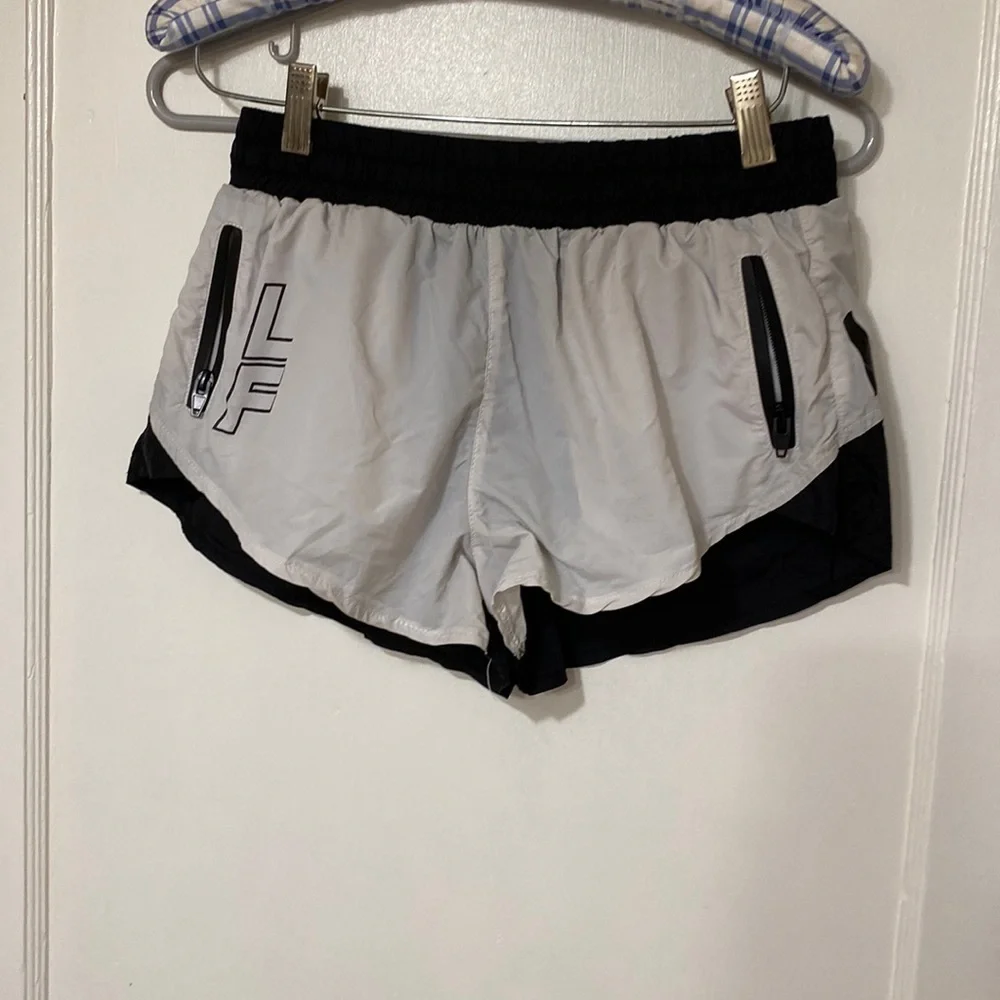 Lf the brand - Picture 1 of 4